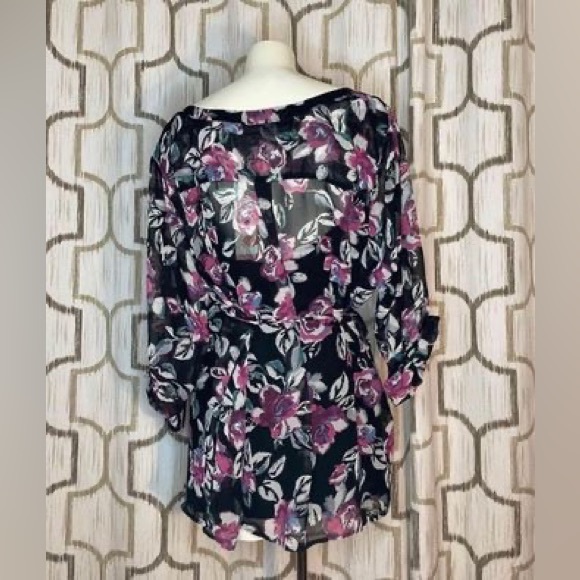 Women’s 3X Two Hearts Maternity Blouse- New With Tags - Picture 2 of 5